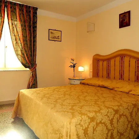 فندق مبيت وإفطار Il Campanile 3*
