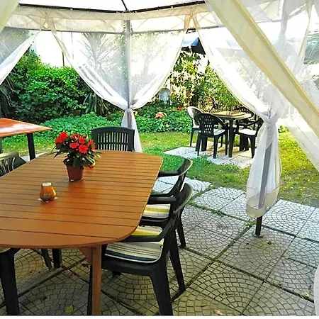 לינה וארוחת בוקר Il Campanile 3*